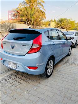 هیوندای ئەکسنت هاچباک